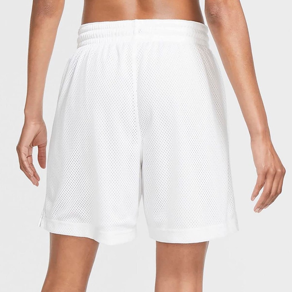 Nike Swoosh Fly Essential Women's Basketball Shorts - Picture 2 of 8